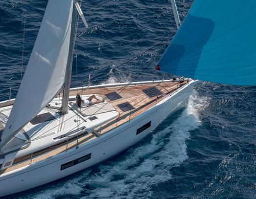 Gamme Oceanis Yacht